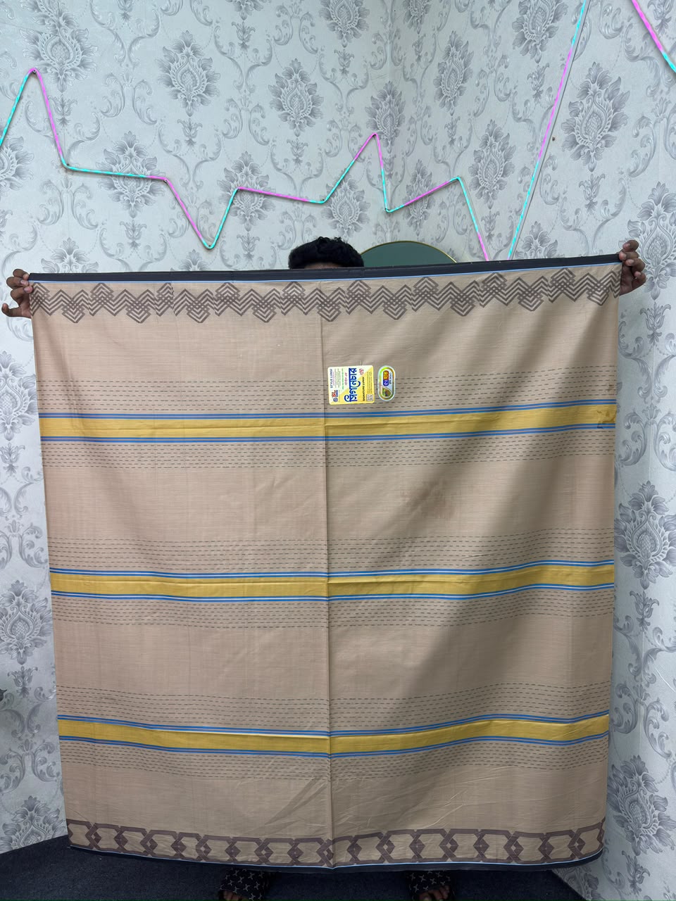WhatsApp Image 2026-07-30 at 22.55.46 Light Jecquard Lungi - Image 1