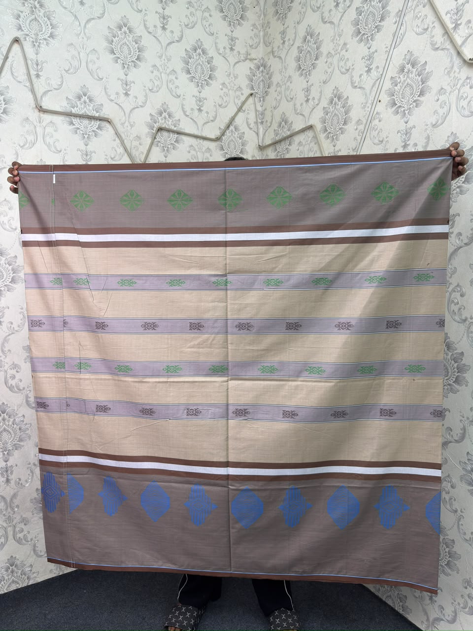 WhatsApp Image 2026-07-30 at 22.55.54 (1) Light Jecquard Lungi - Image 1